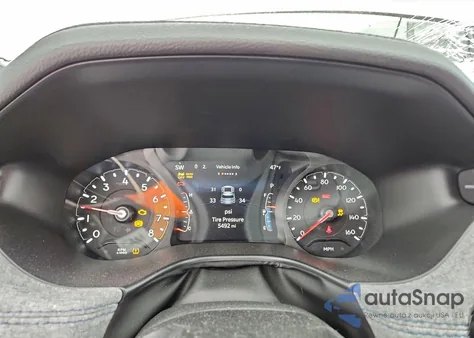 2025 Jeep Compass Latitude z USA, uszkodzony, nr VIN 3C4NJDBN5ST532014